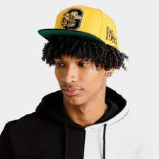 Vancouver Grizzlies - Mitchell and Ness - Gym Stallion Hat - Mustard and Black - Adjustable Snapback